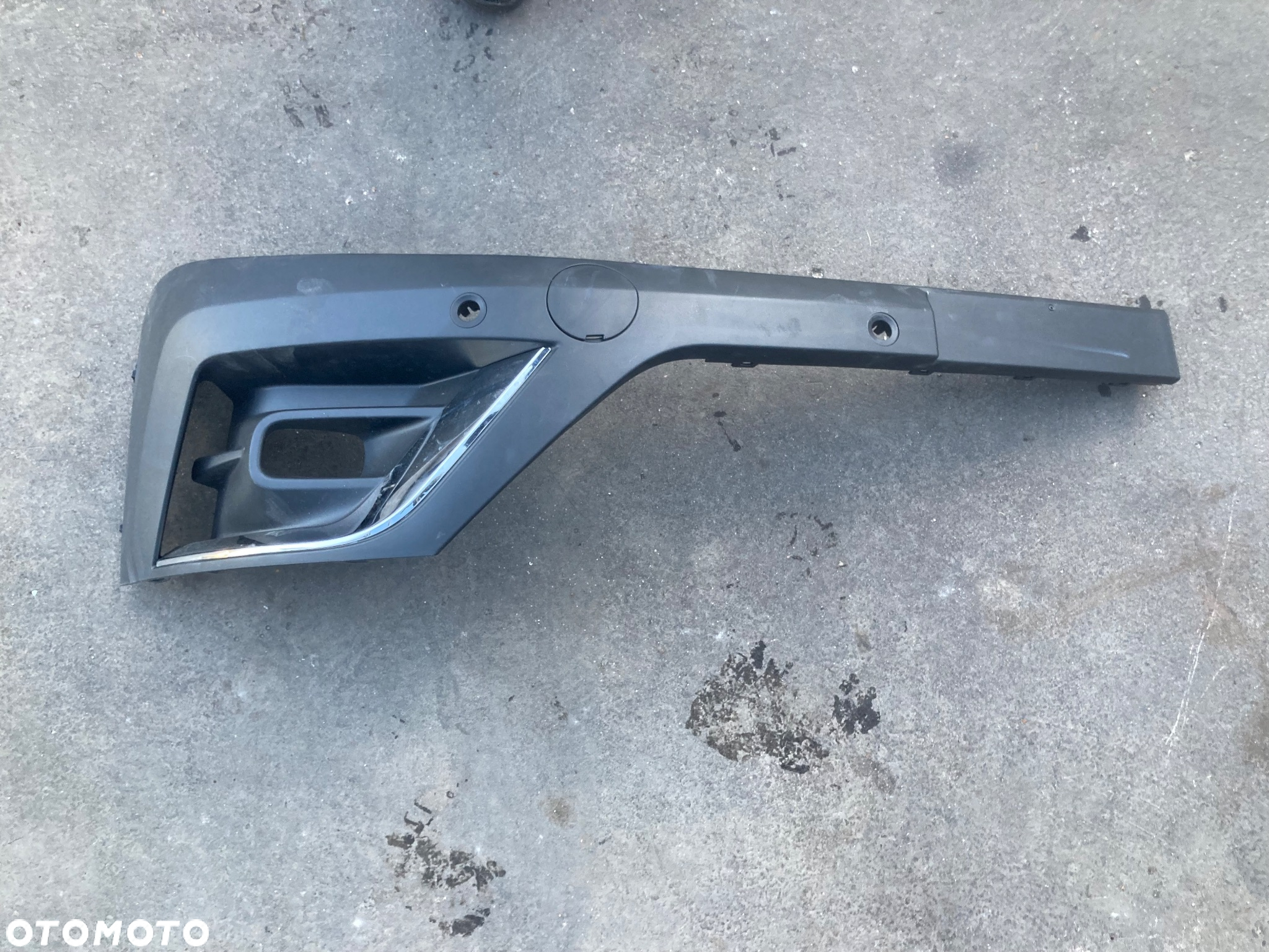 RENAULT TRAFIC  III 3 LIFT 4 IV 23r LISTWA ZDERZAKA PRAWA CHROM NAKŁADKA 261A23784R kratka otwory na pdc Wwa - 7