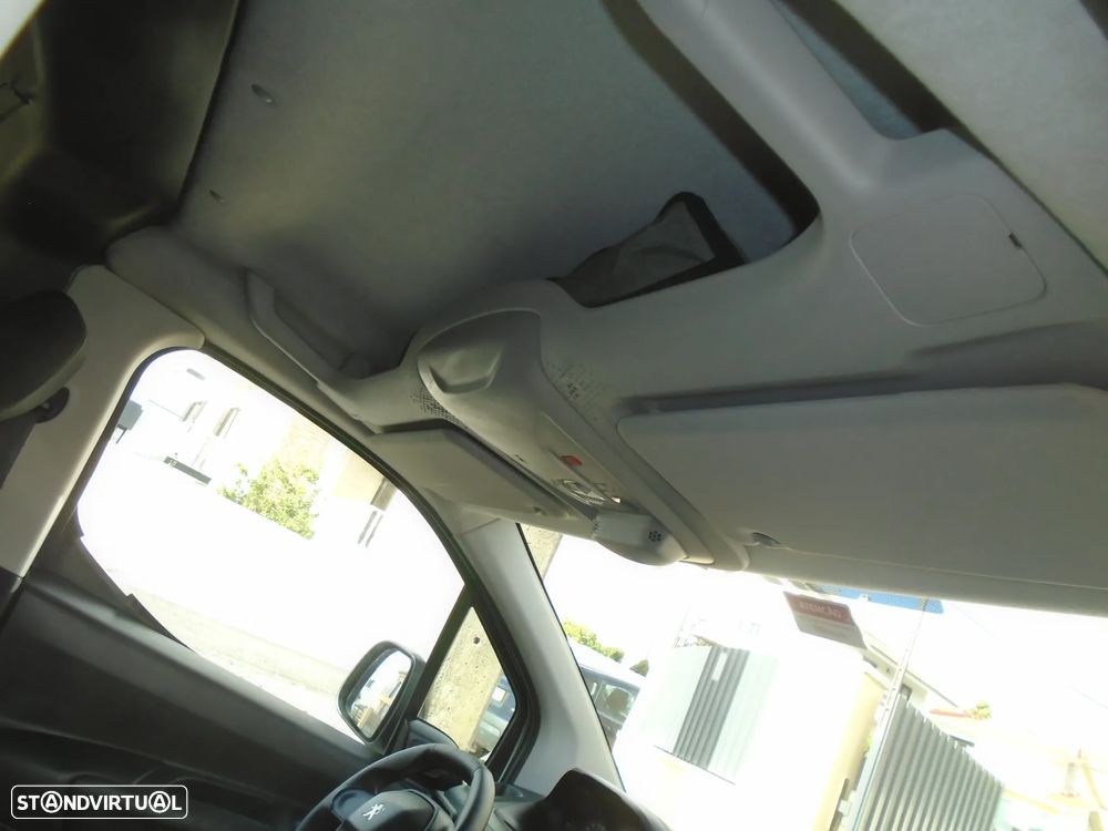 Peugeot PARTNER  LONGA-3 LUGARES 102 CV-NACIONAL-IVA DEDUTIVEL - 27