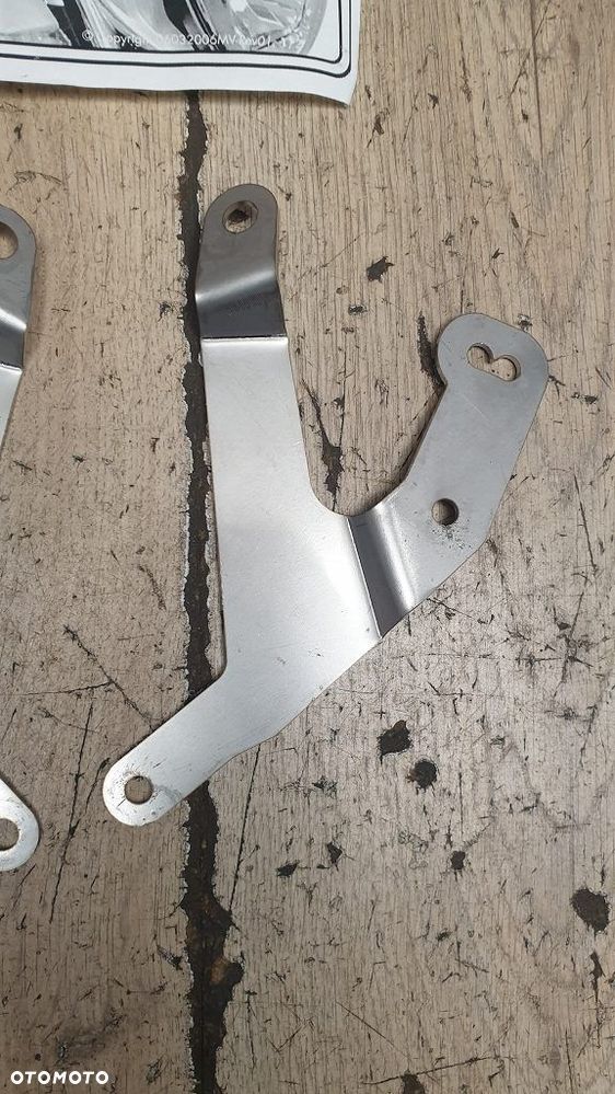 Uchwyt mocowanie szyby Givi A167A Suzuki GSR 600 - 3