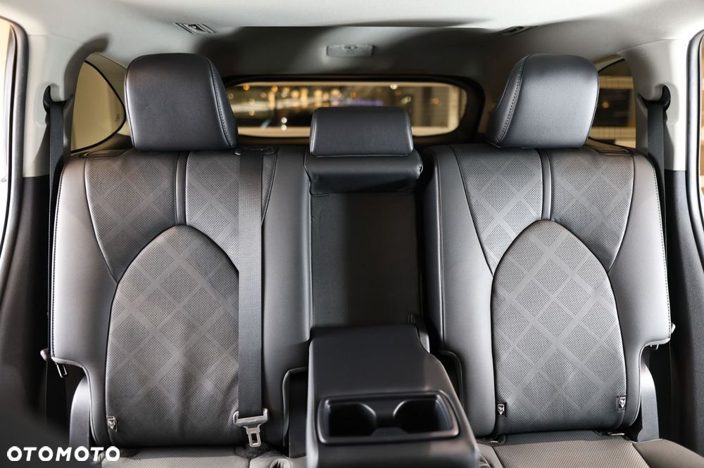 Toyota Highlander - 11