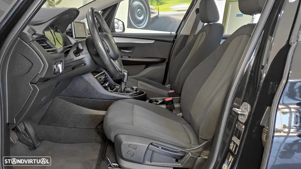 BMW 216 Active Tourer - 17