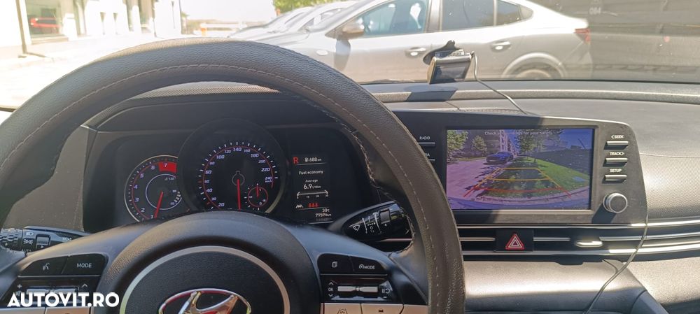 Hyundai Elantra 1.6 l 123 CP CVT Comfort - 5