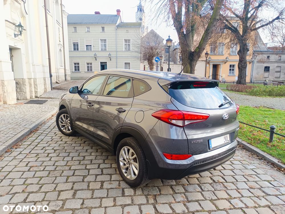 Hyundai Tucson 1.7 CRDI BlueDrive Comfort 2WD - 13