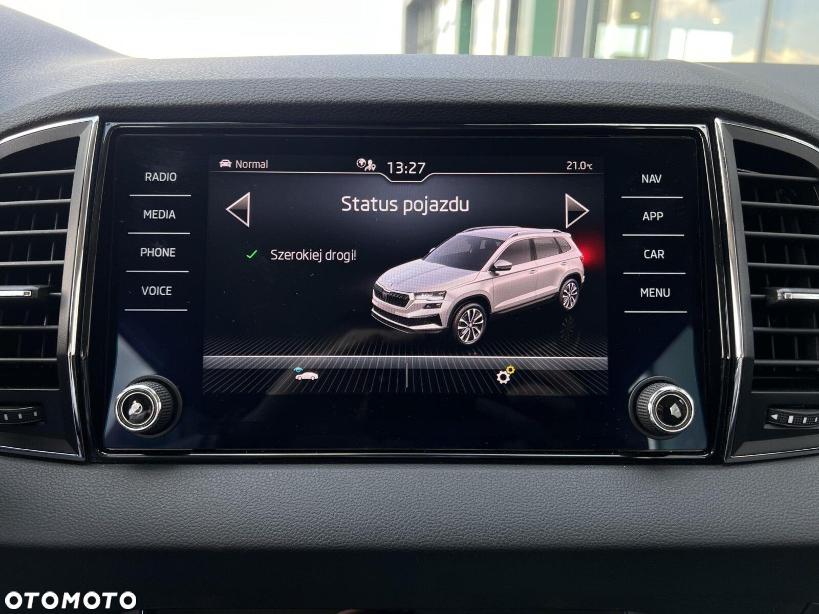 Skoda Karoq 1.5 TSI ACT GPF 4x2 Style DSG - 32