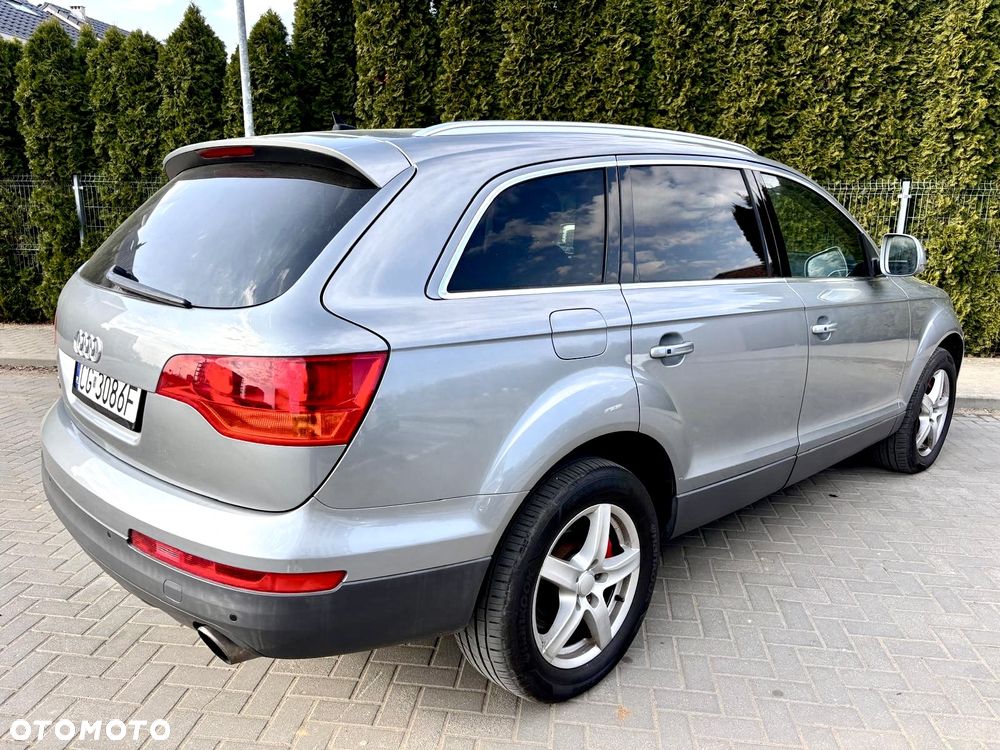Audi Q7 - 2