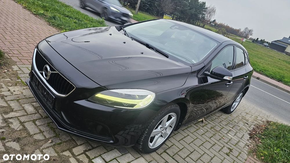 Volvo V40 D2 Momentum - 34