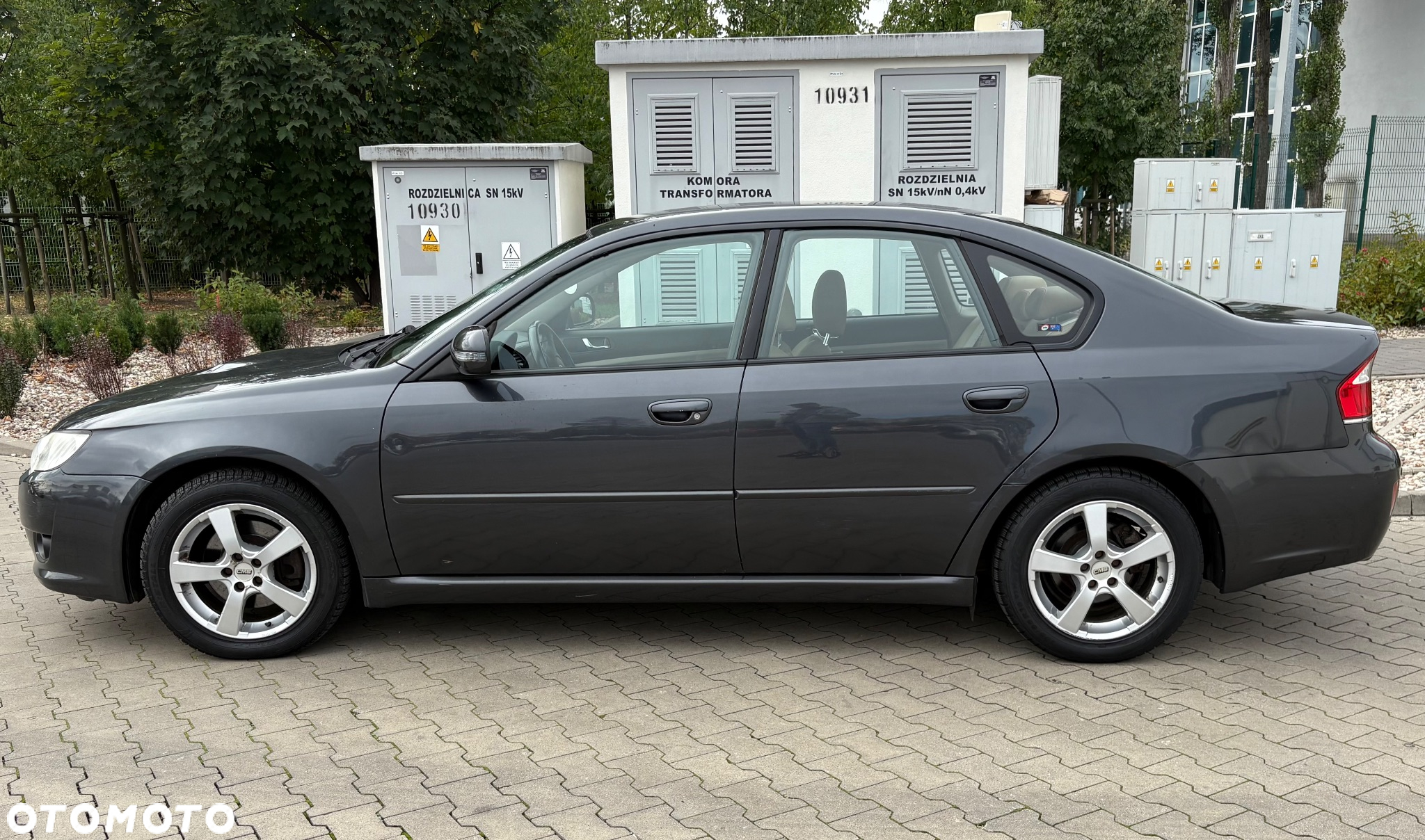 Subaru Legacy - 30