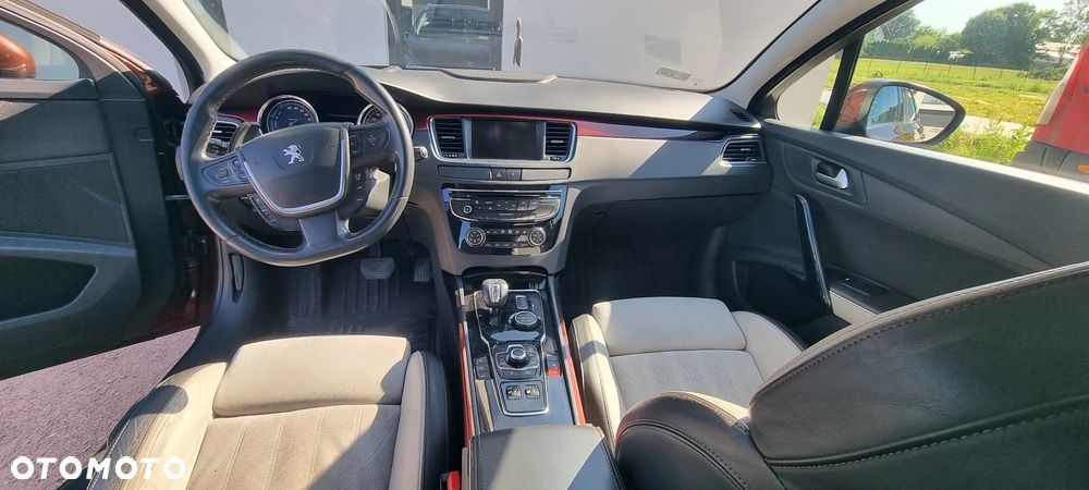 Peugeot 508 RXH 2.0 HDi HYbrid4 - 11