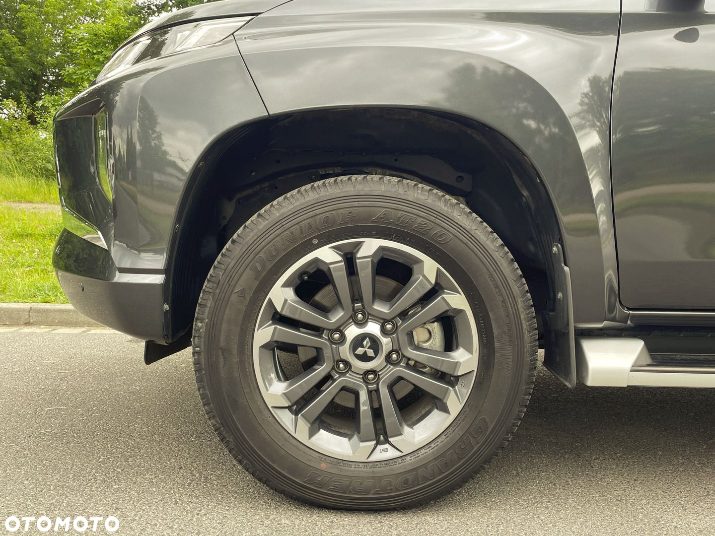 Mitsubishi L200 2.2 d DC Power Instyle Plus - 21