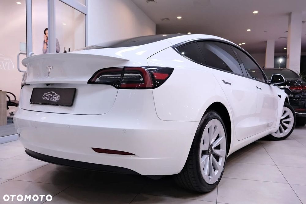 Tesla Model 3 Standard Range Plus - 14