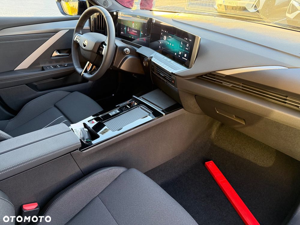 Opel Astra VI 1.2 T GS S&S - 9