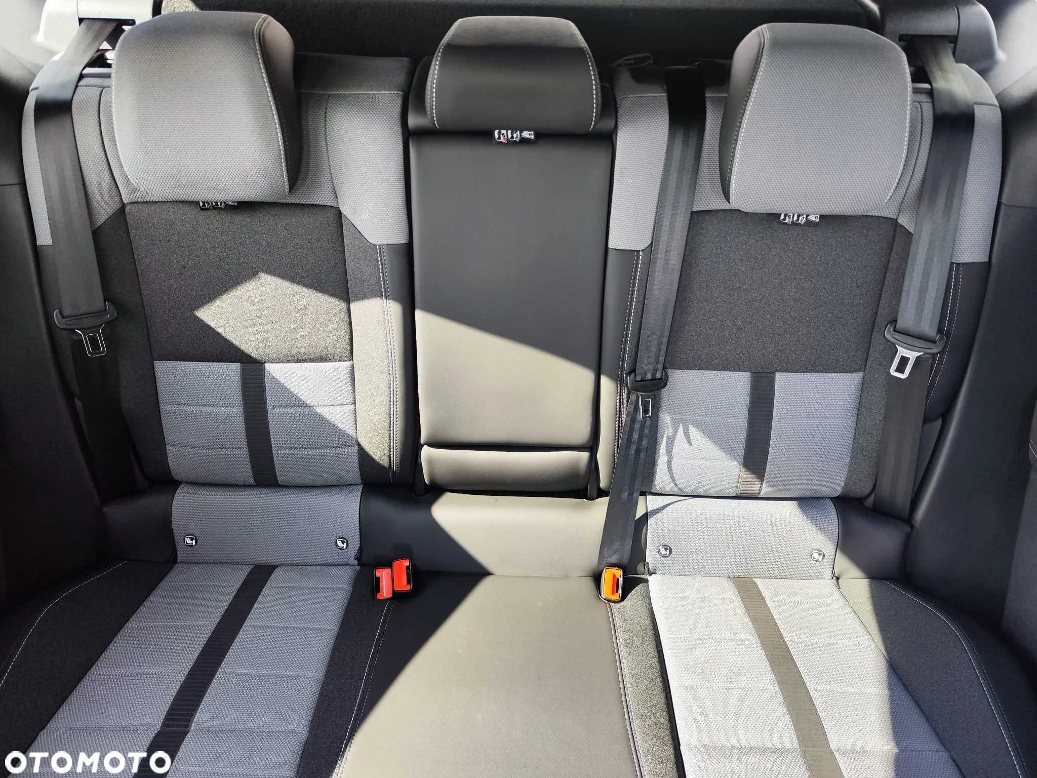 Opel Grandland 1.2 T mHEV GS S&S eDTC6 - 11