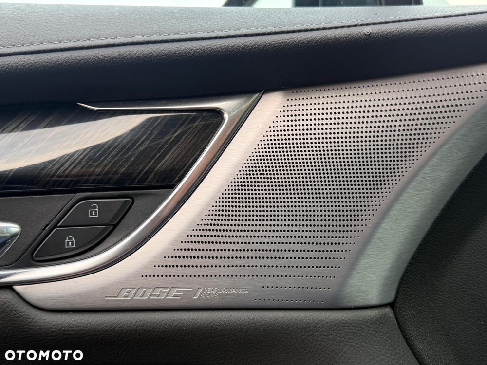 Cadillac XT6 - 11