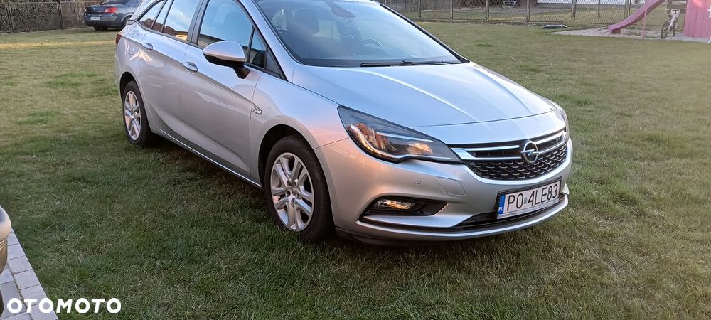 Opel Astra 1.6 CDTI Enjoy S&S - 1