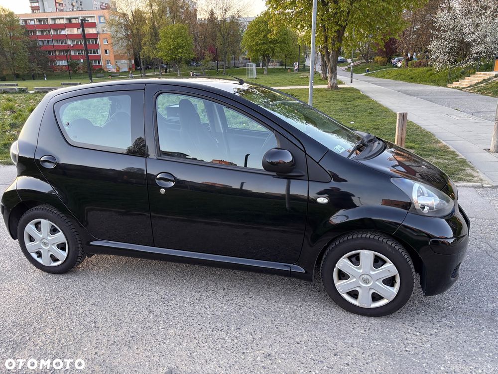 Toyota Aygo Black - 13