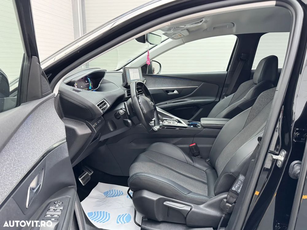 Peugeot 3008 PHEV 225 EAT8 GT - 11