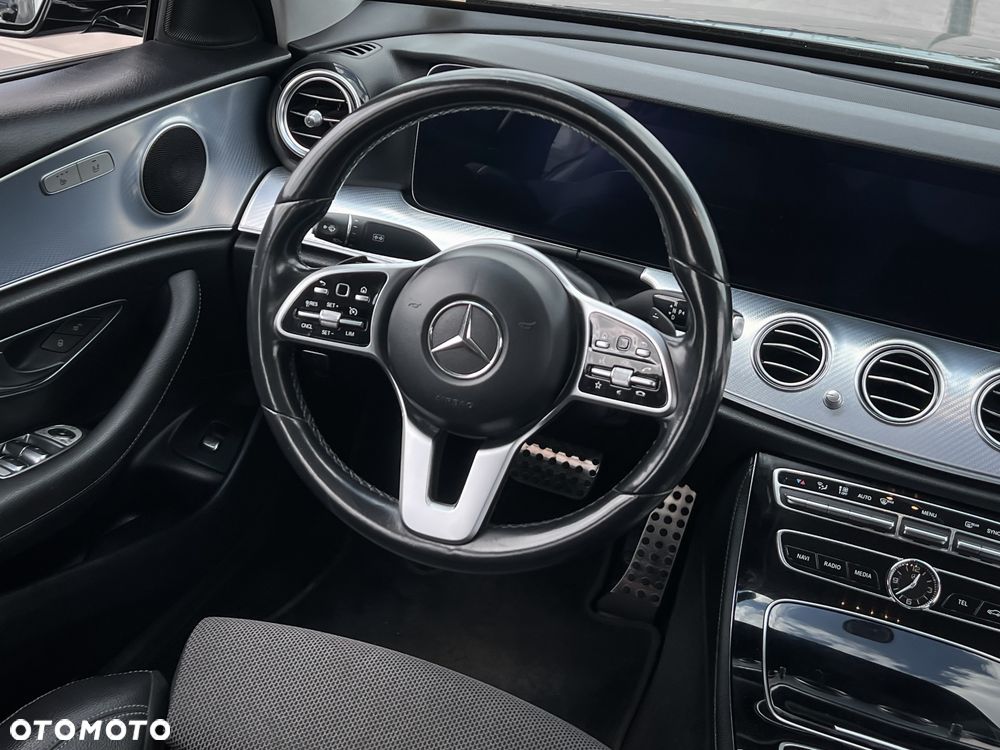 Mercedes-Benz Klasa E 200 d 9G-TRONIC - 3