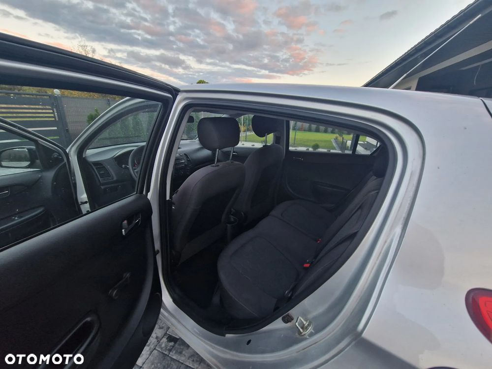 Hyundai i20 1.2 Classic - 10