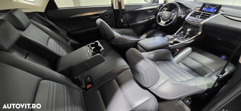 Lexus Seria NX 300h AWD Luxury - 31