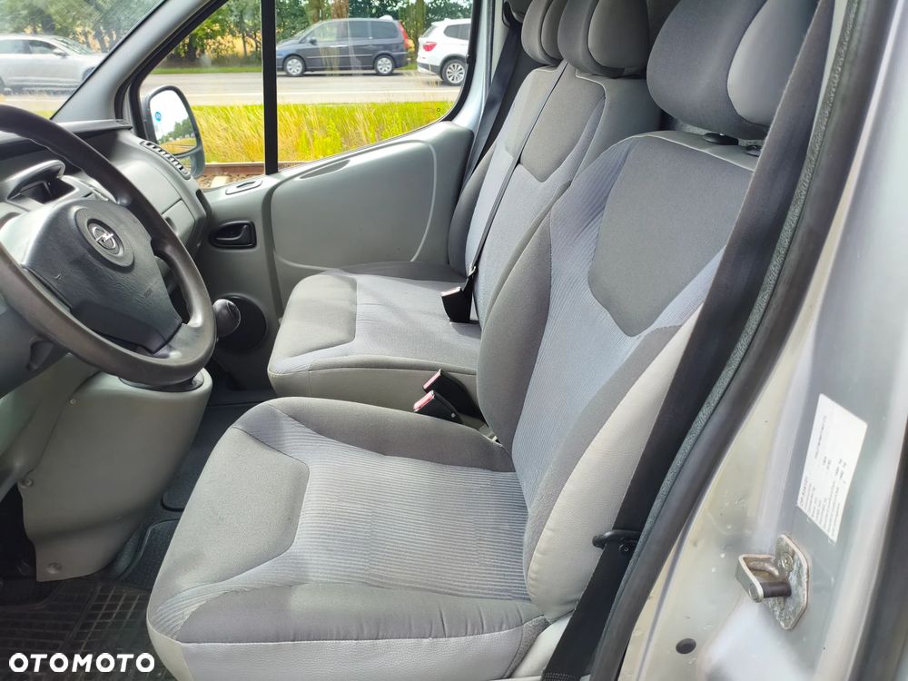Opel Vivaro - 19
