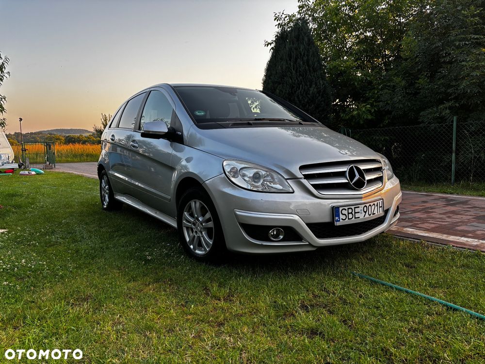 Mercedes-Benz Klasa B 180 BlueEFFICIENCY - 1
