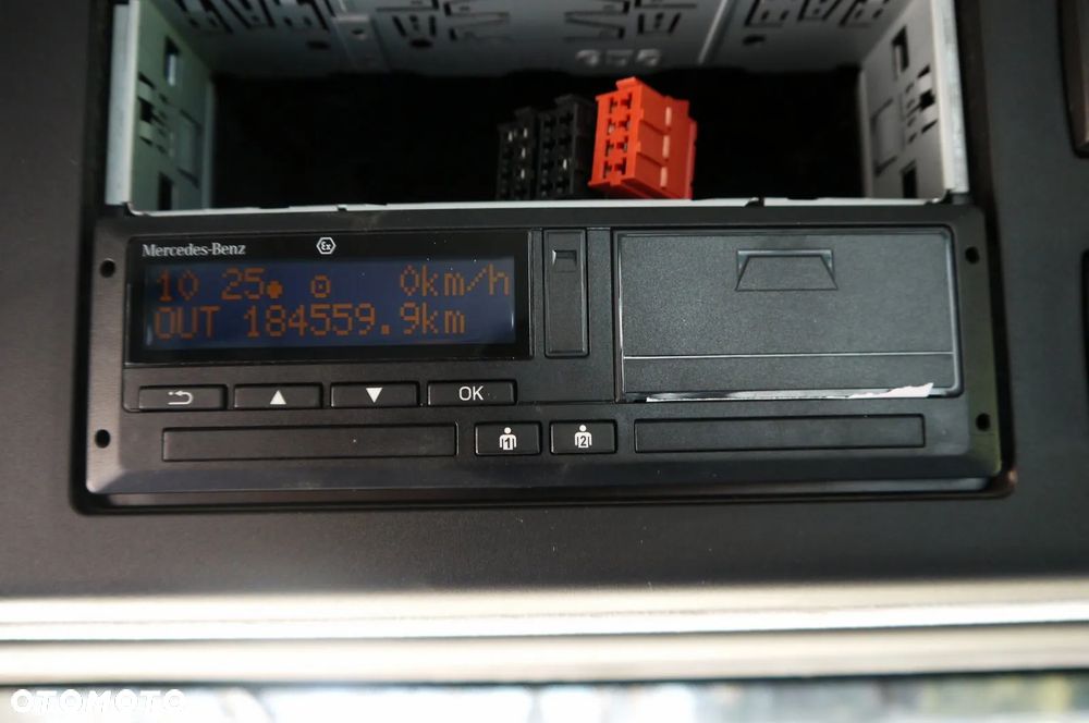 Mercedes-Benz AROCS - 9