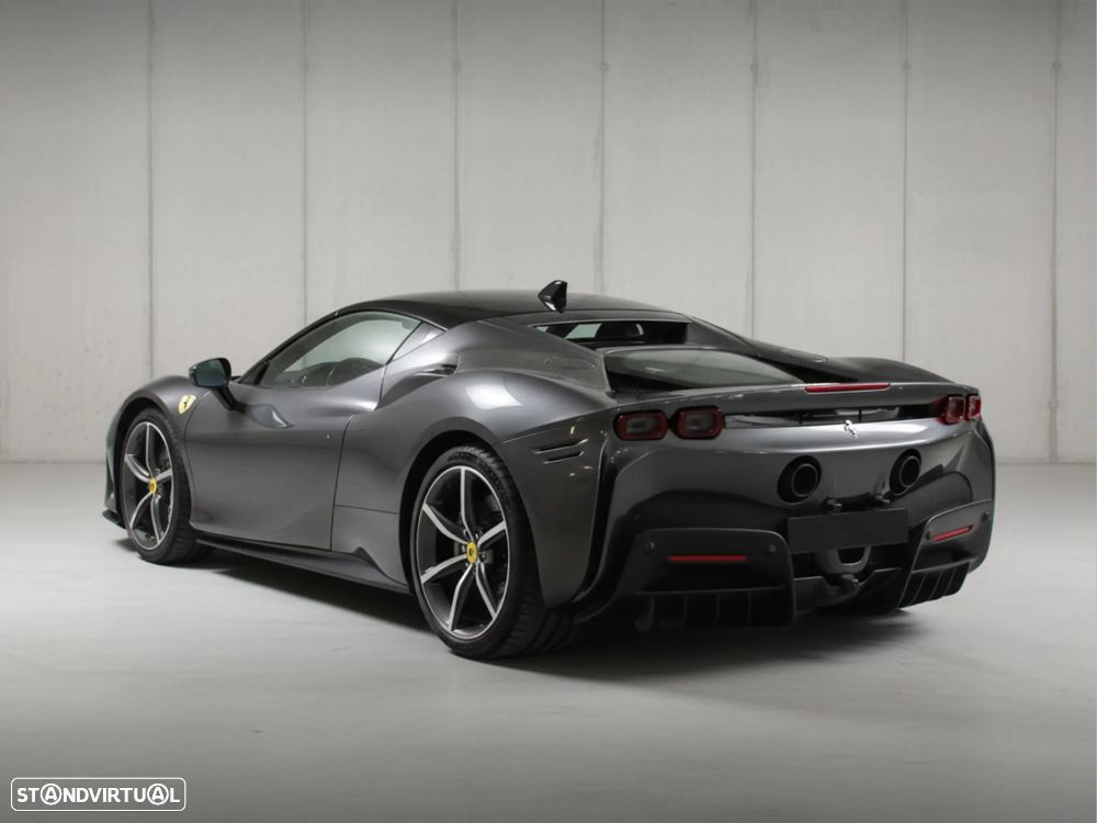 Ferrari SF90 Stradale - 2