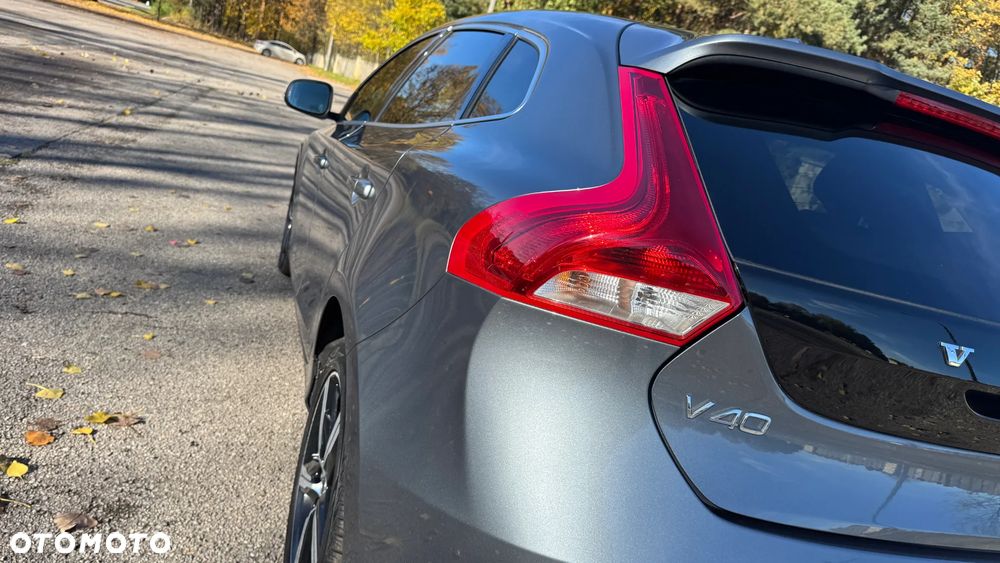 Volvo V40 D3 Geartronic RDesign - 7