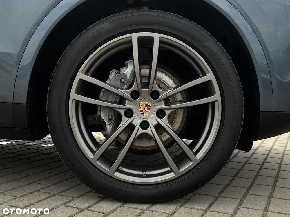 Porsche Cayenne Standard - 11