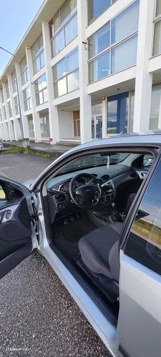 Ford Focus 1.8 TDCi Trend - 8
