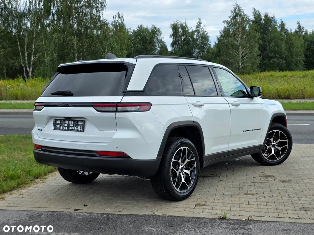 Jeep Grand Cherokee - 10