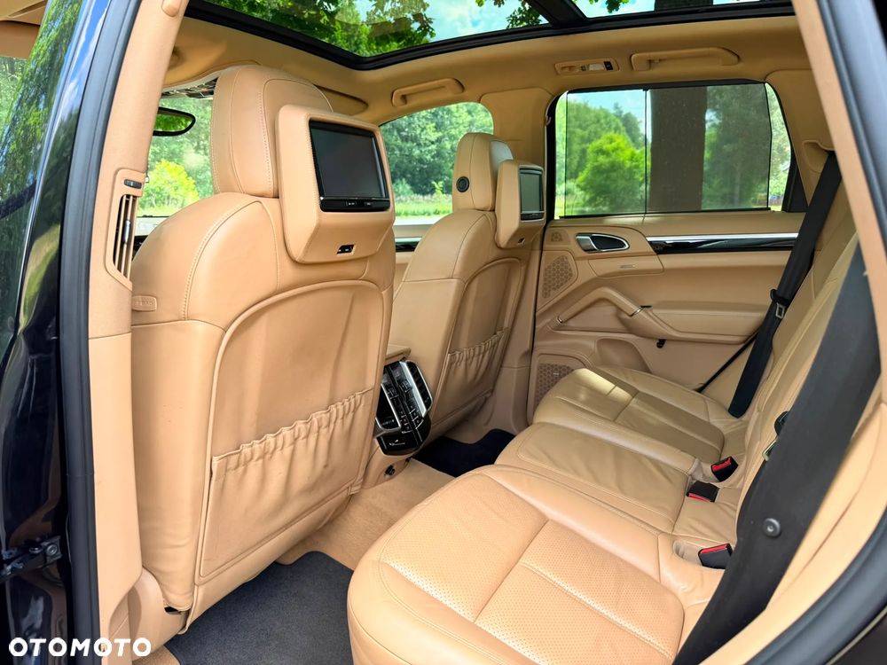 Porsche Cayenne Tiptronic S - 10