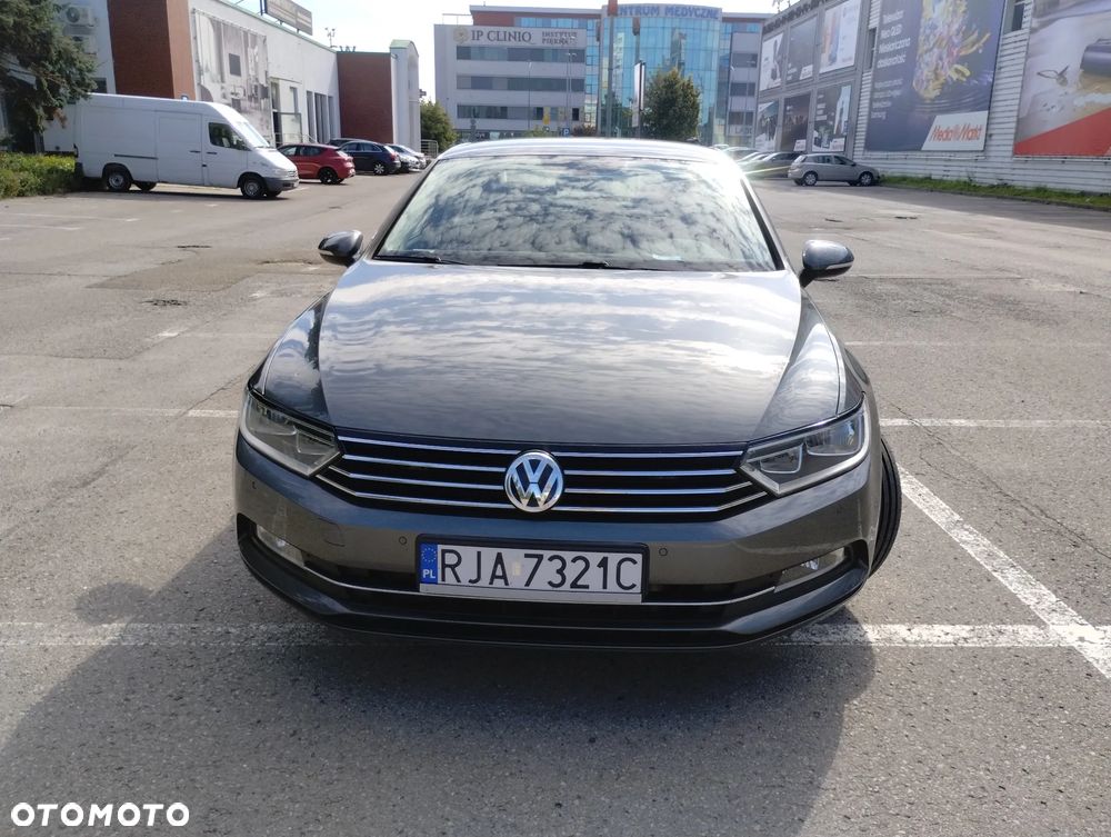 Volkswagen Passat 2015 photo 2