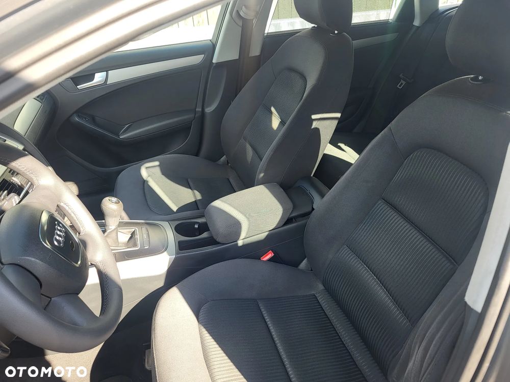 Audi A4 Avant 2.0 TDI DPF Ambiente - 10