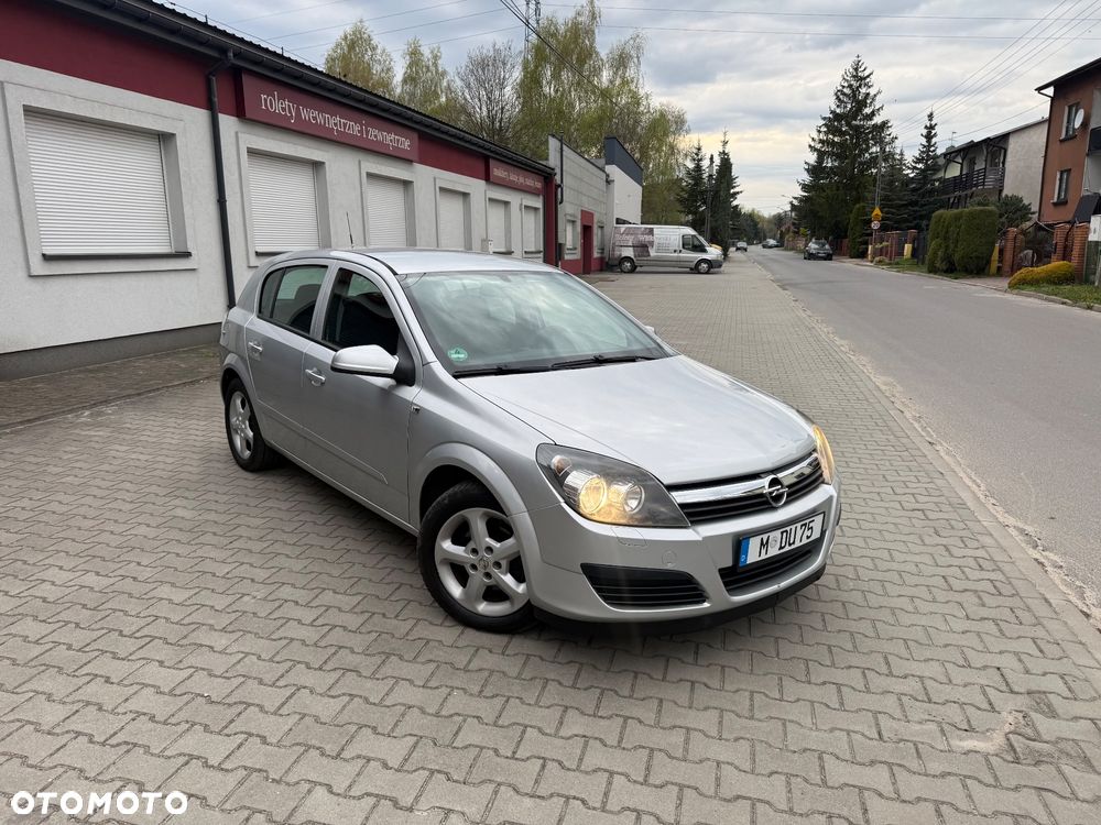 Opel Astra 1.8 Enjoy - 1