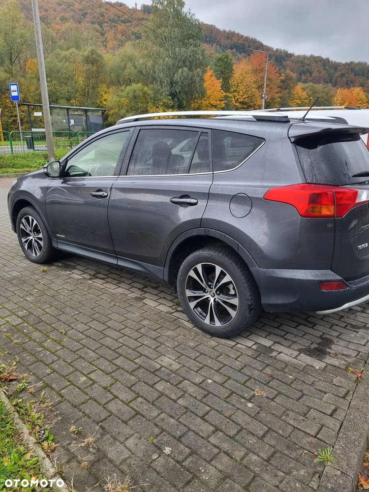 Toyota RAV4 2.0 D-4D 4x4 - 5