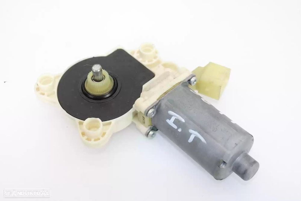 MOTOR ELEVADOR DE VIDRO TRASEIRO ESQUERDO MERCEDES-BENZ CLS 2006 -A2198200542 - 4