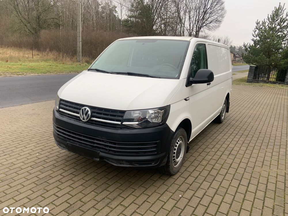 Volkswagen Transporter - 2