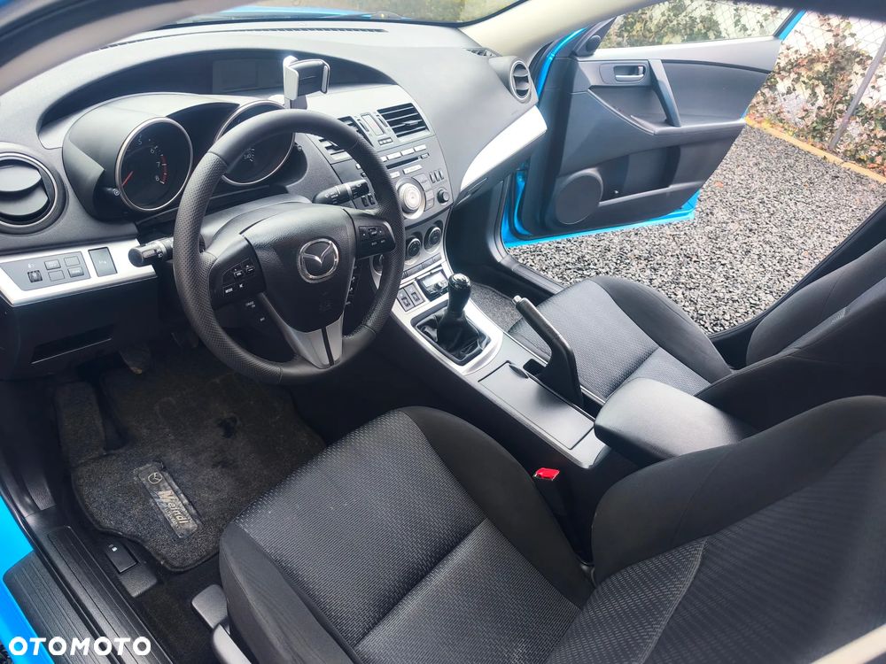 Mazda 3 1.6 Exclusive + - 7