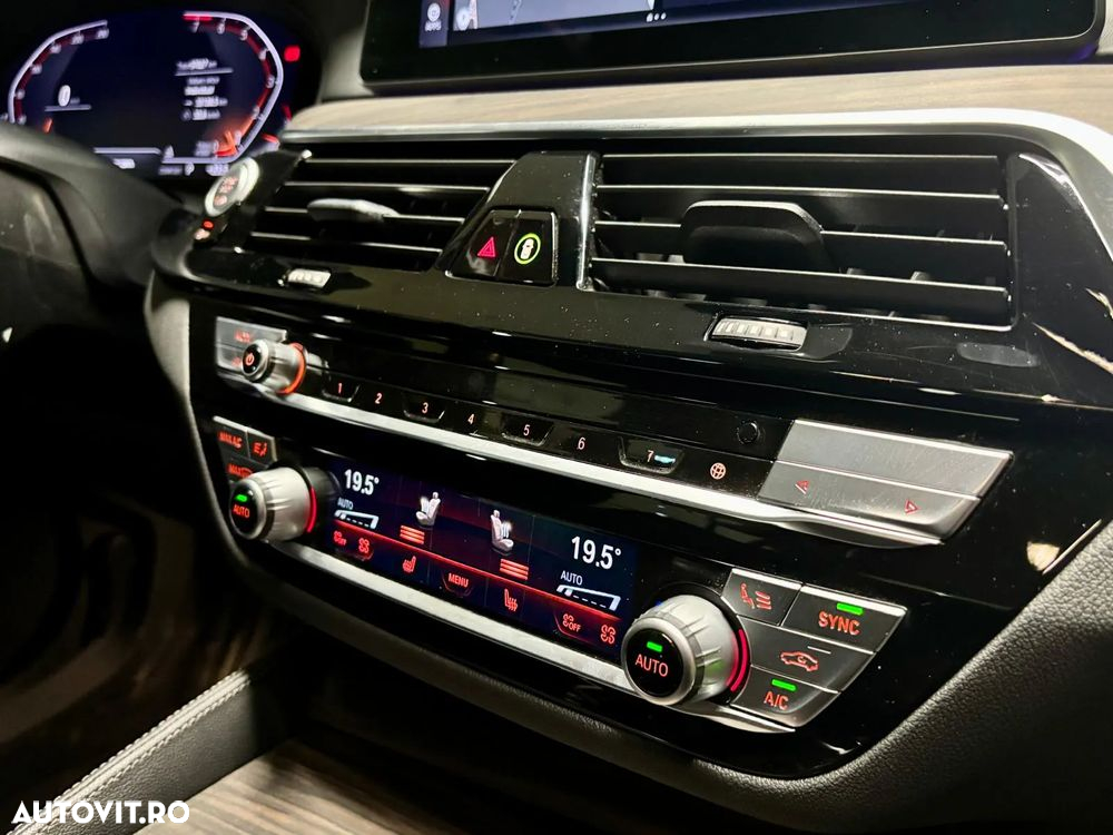 BMW Seria 5 540i xDrive Aut. Luxury Line - 9