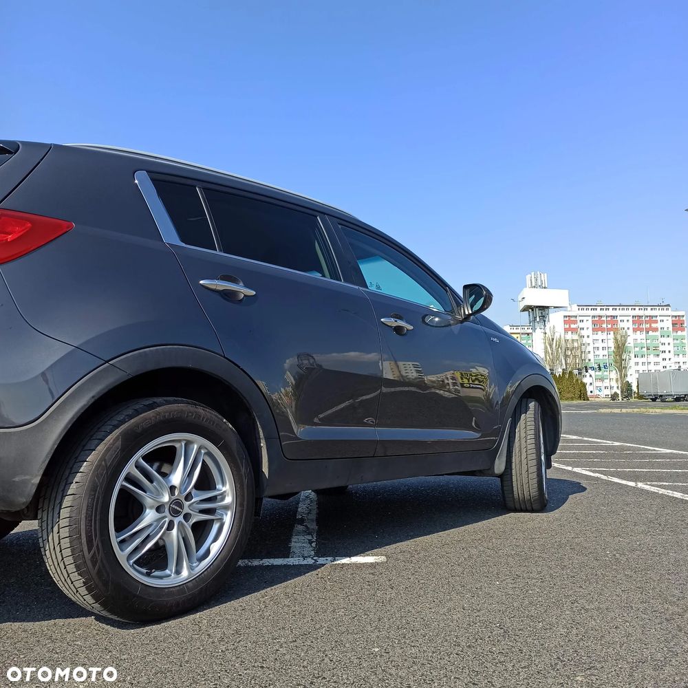 Kia Sportage 2.0 CRDI XL - 10