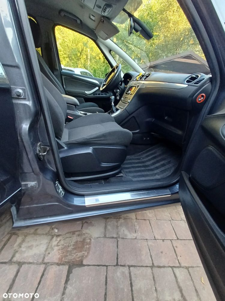Ford S-Max - 10