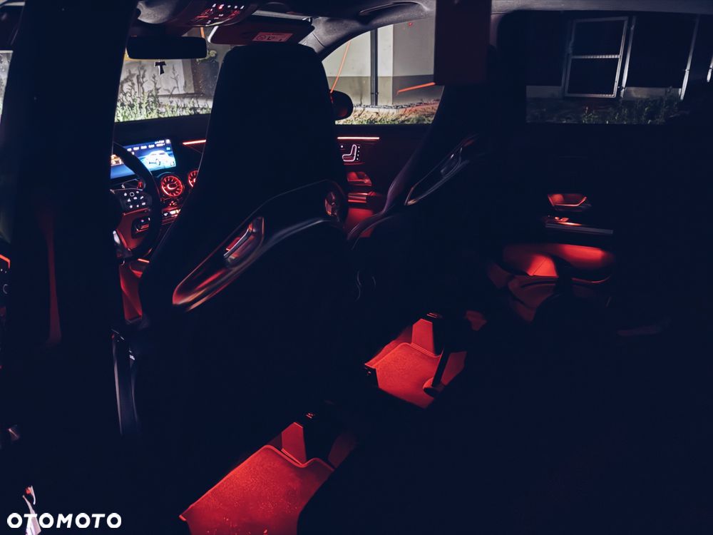 Mercedes-Benz GLA AMG 35 4-Matic - 22