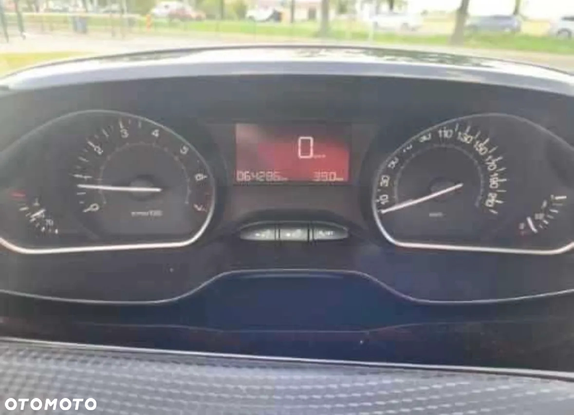 Peugeot 208 1.2 PureTech Active - 6