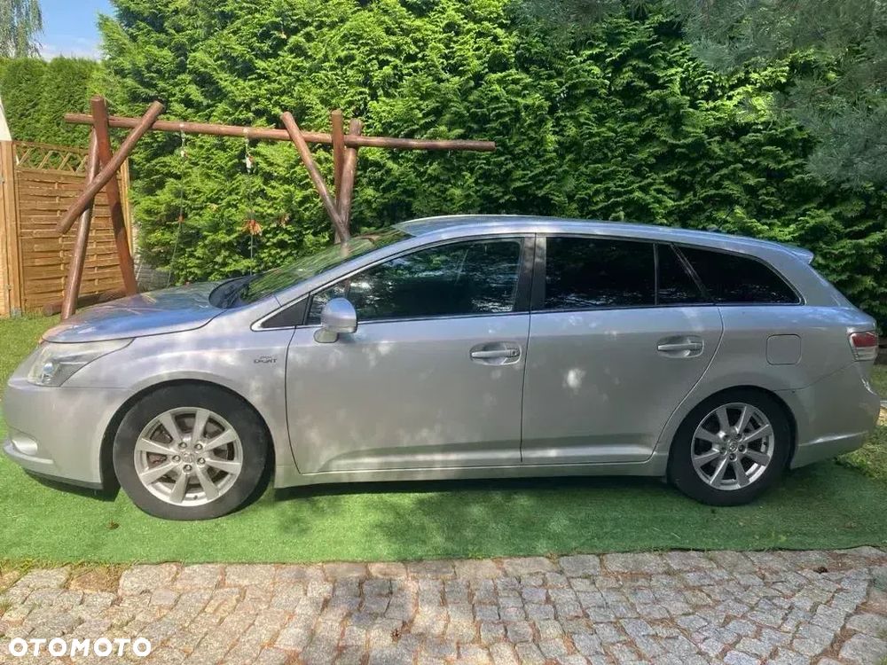 Toyota Avensis 2.2 D-CAT 2010 - 1