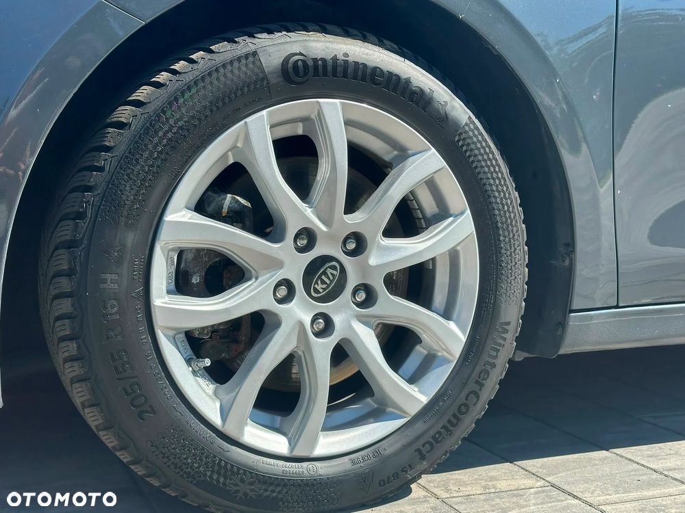 Kia Ceed - 29