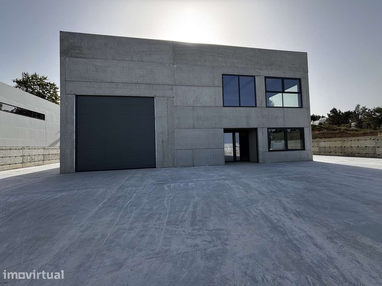 Armazém NOVO 350 m2 + 800 m2 Torres Vedras Saída A8 Lourinhã/Sta. Cruz - Grande imagem: 4/11