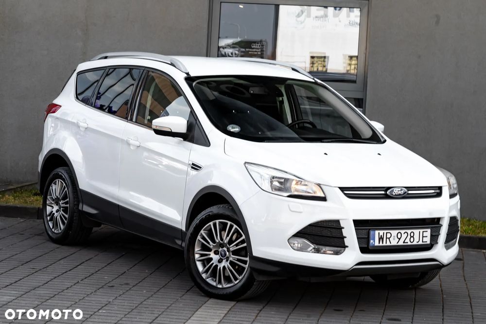 Ford Kuga 2.0 TDCi 2x4 Titanium - 3