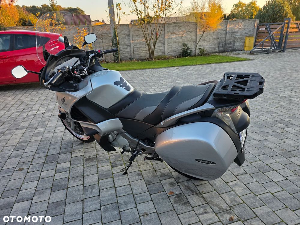 Honda NTV - 7