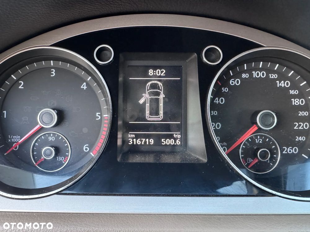 Volkswagen Passat - 14